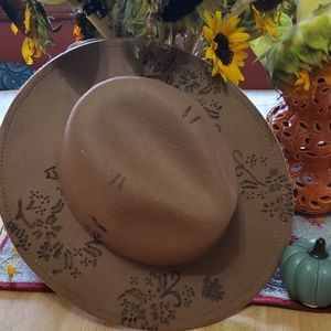 Women's Fedora style burned hat.